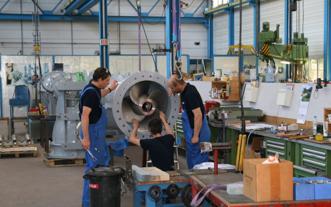 Assembly of a propeller head of a axial pump type RPGA 701 LB6.1 in Cressier, CH